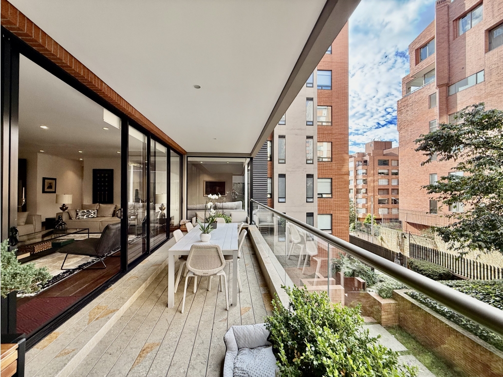 Apartamento en Venta en Rosales Bajo