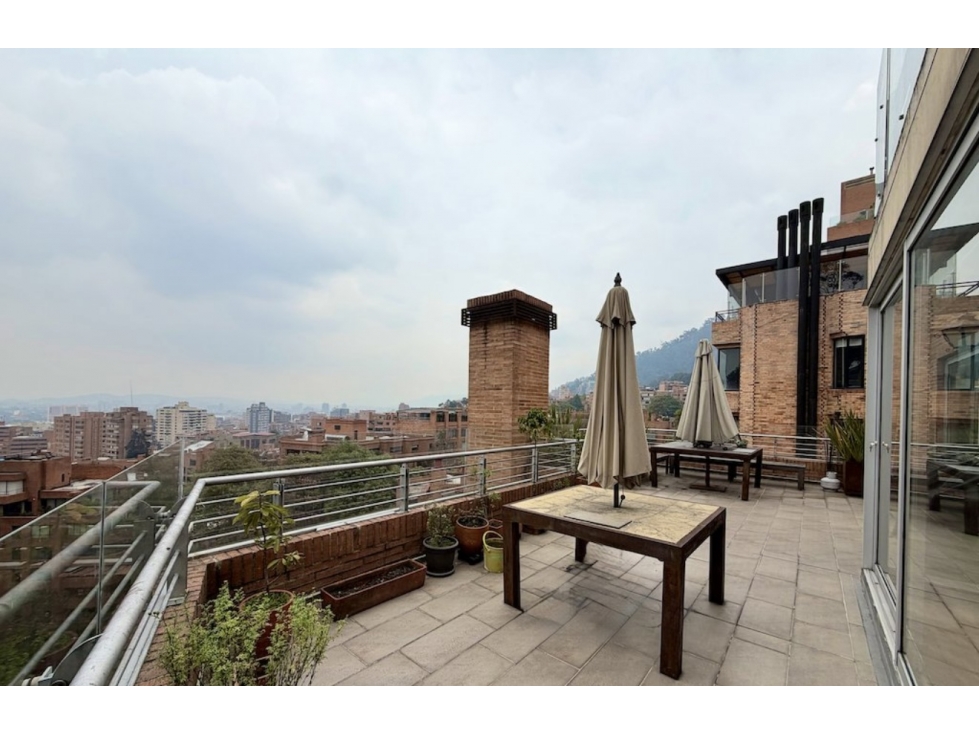 Apartamento Dúplex en Arriendo en Rosales Bajo — foto 3