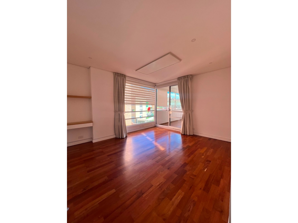 Apartamento en arriendo en Rosales Bajo — foto 4
