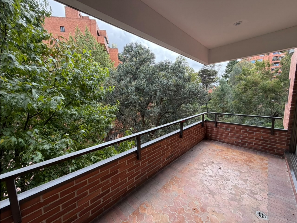 Apartamento en arriendo en Rosales Bajo — foto 2