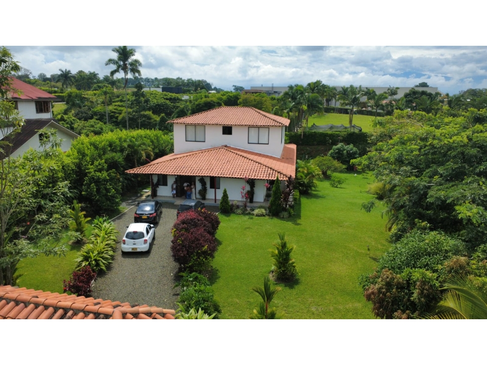 CASA CAMPESTRE AMPLIA Y ACOGEDORA PARA VENTA EN CERRITOS — foto 3