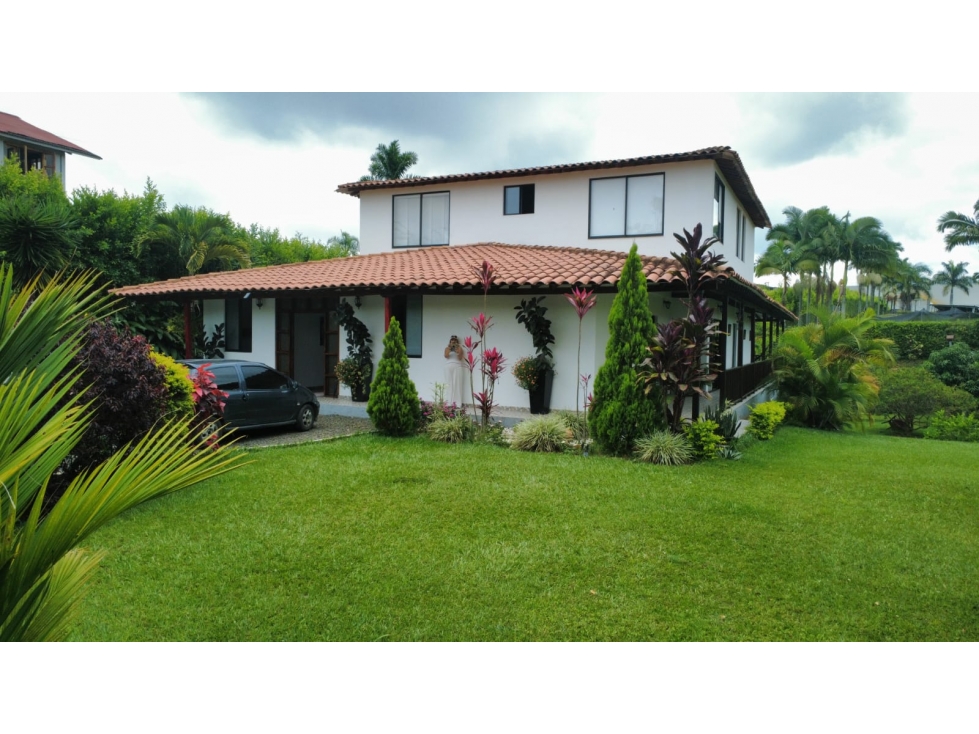 CASA CAMPESTRE AMPLIA Y ACOGEDORA PARA VENTA EN CERRITOS — foto 2