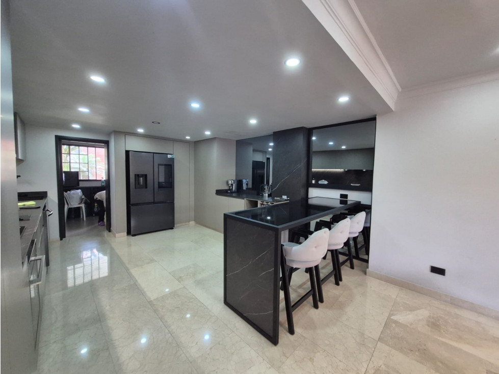 HERMOSA, AMPLIA Y CONFORTABLE CASA EN VENTA PINARES, PEREIRA — foto 3