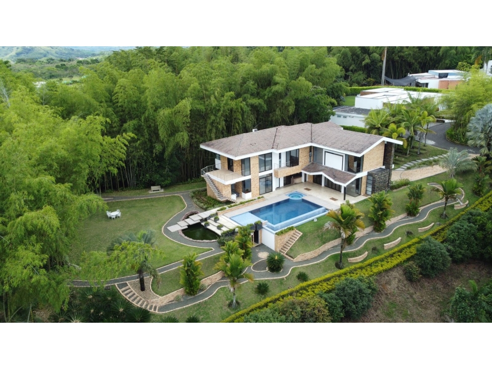 MAJESTUOSA CASA EN VENTA - CERRITOS, PEREIRA