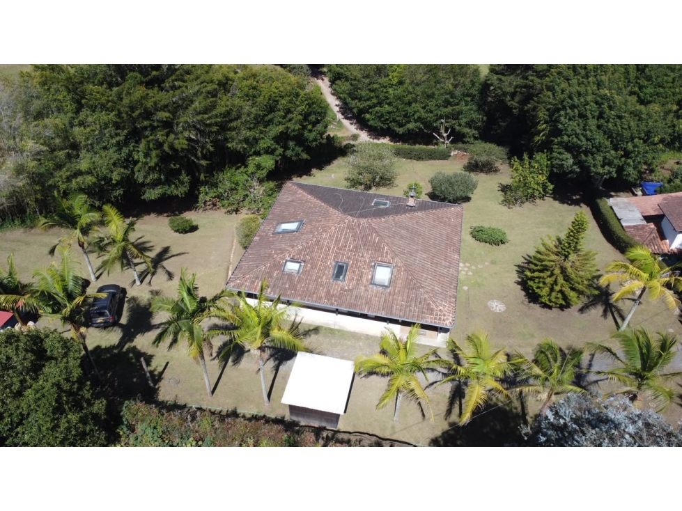 CASA FINCA A UN MINUTO DEL CARMEN DE VIBORAL - 3