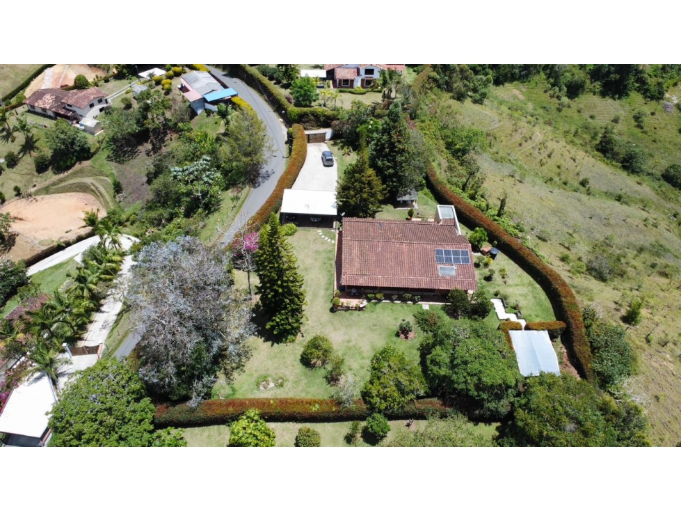 CASA FINCA EN VEREDA OJO DE AGUA RIONEGRO ANTIOQUIA - 2