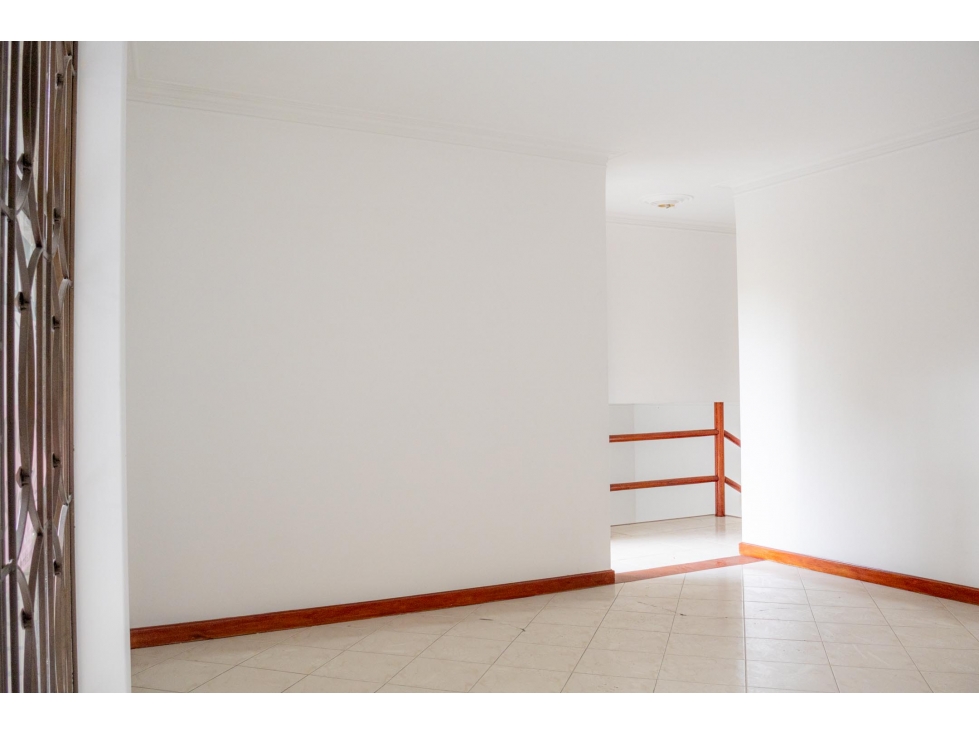 OPORTUNIDAD DE DESARROLLO: PROPIEDAD DE 383 M² A 1 CUADRA DE LA 70 — foto 2