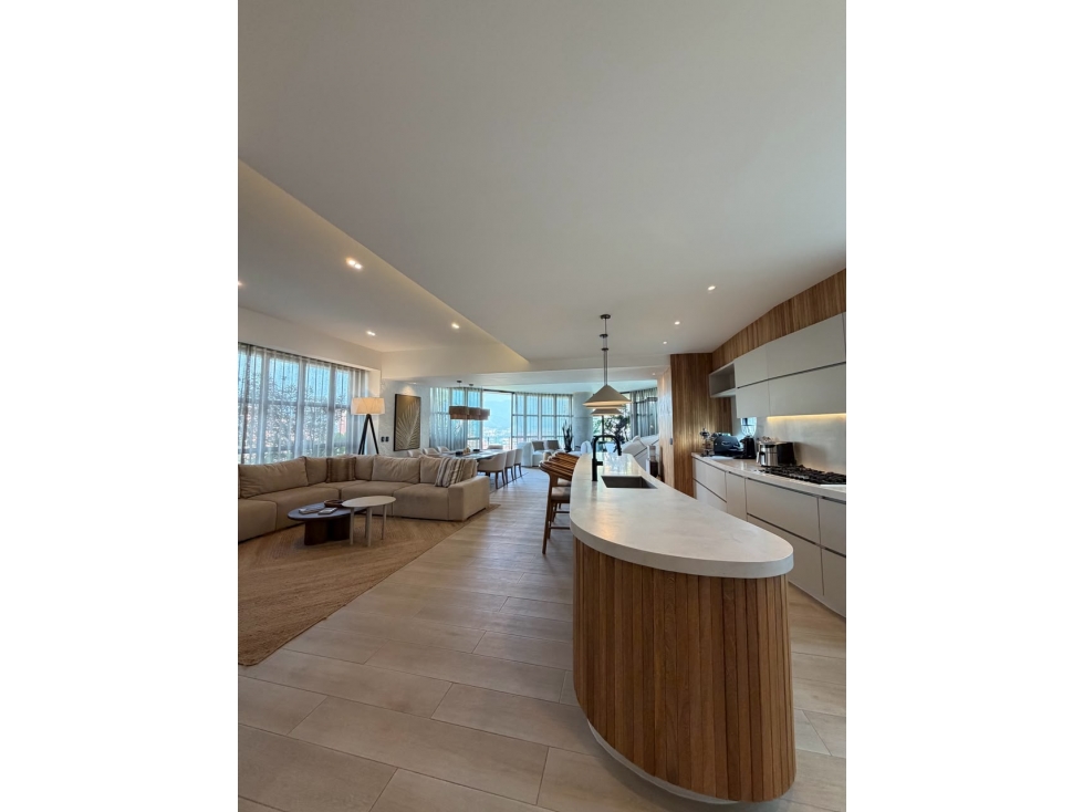 EXCLUSIVO Y LUJOSO APARTAMENTO EN PROVENZA — foto 4