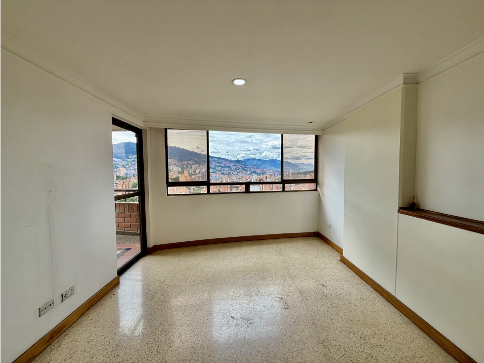 Apartamento en La Castellana con gran potencial y vista espectacular — foto 3