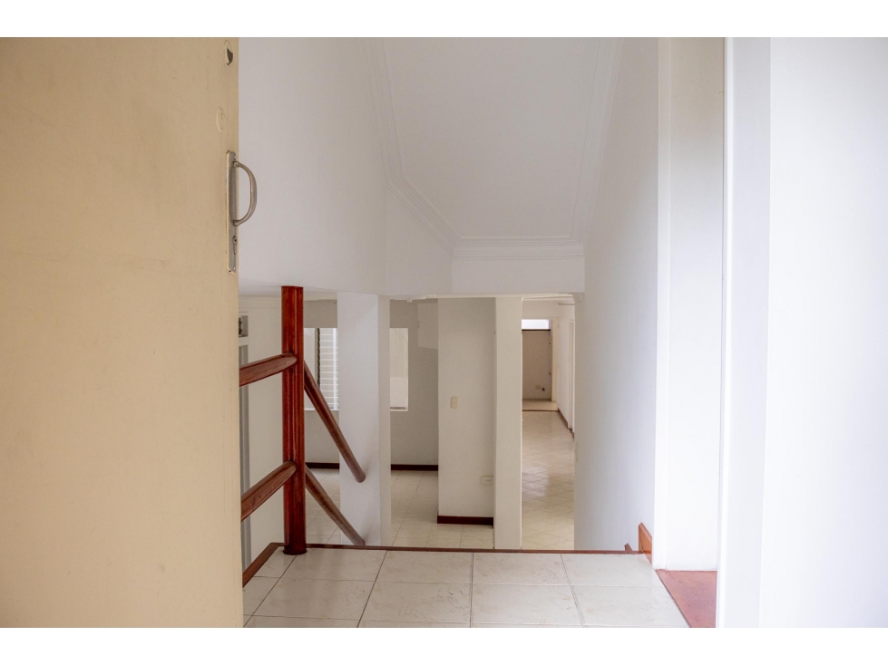 OPORTUNIDAD DE DESARROLLO: PROPIEDAD DE 383 M² A 1 CUADRA DE LA 70 — foto 3
