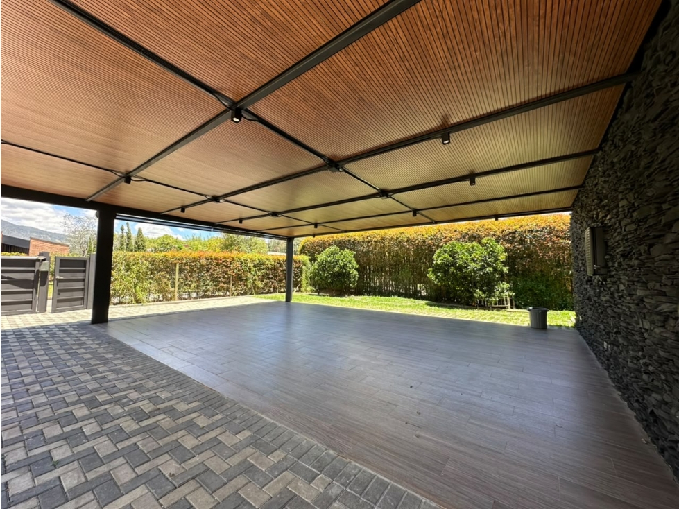 Casa Campestre en la parcelación Saint Regis Lagos. - 5