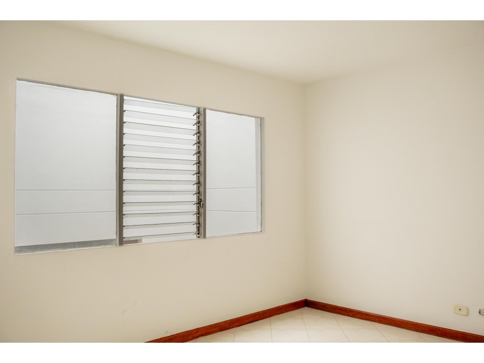 OPORTUNIDAD DE DESARROLLO: PROPIEDAD DE 383 M² A 1 CUADRA DE LA 70 — foto 4