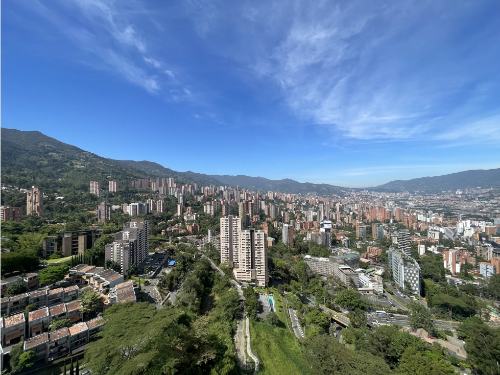 APARTAMENTO DÚPLEX CON VISTA PANORAMICA EN ALTOS DEL POBLADO — foto 6