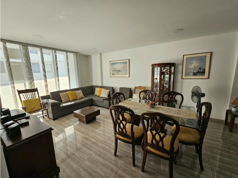 ¡Amplio apartamento a una cuadra del parque principal! — foto 4