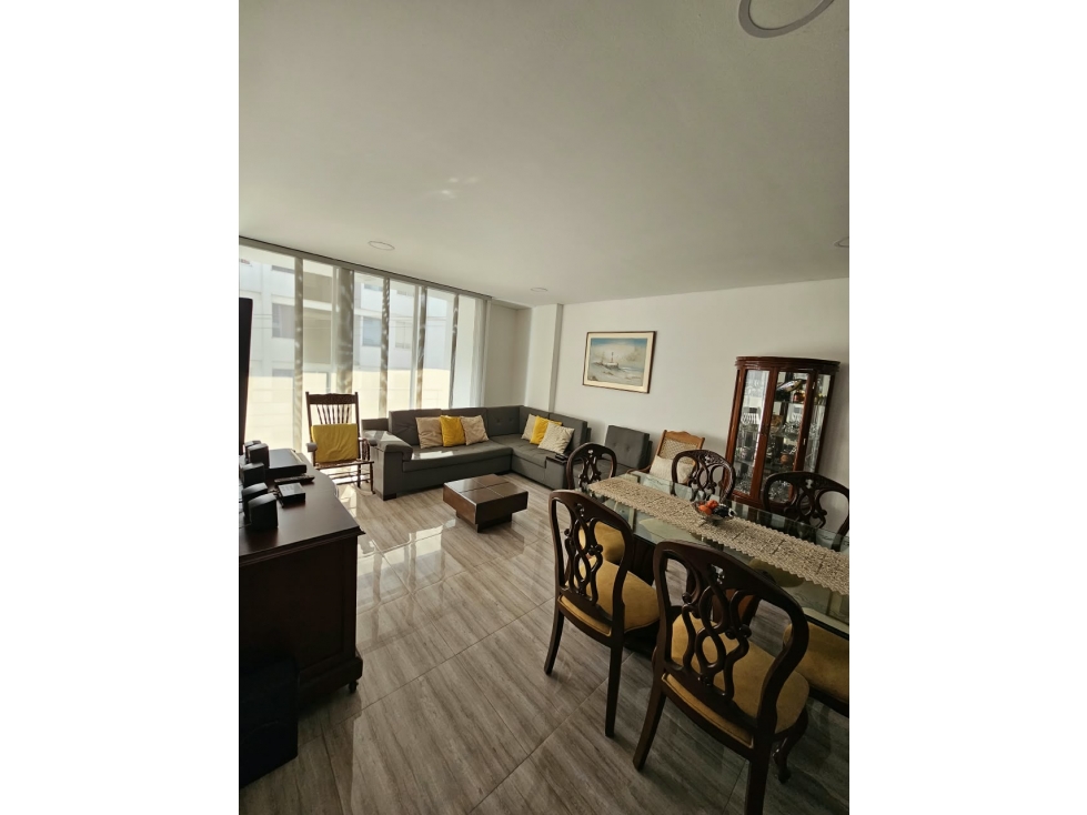 ¡Amplio apartamento a una cuadra del parque principal! — foto 2