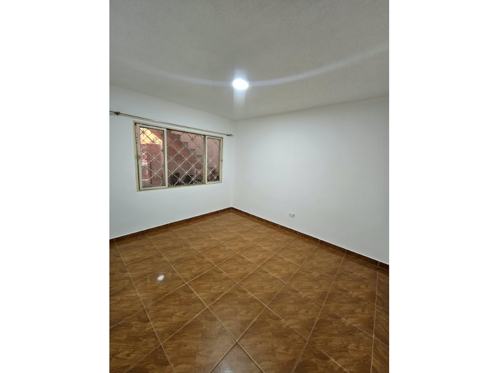 ¡Apartamento en arriendo central! - 3