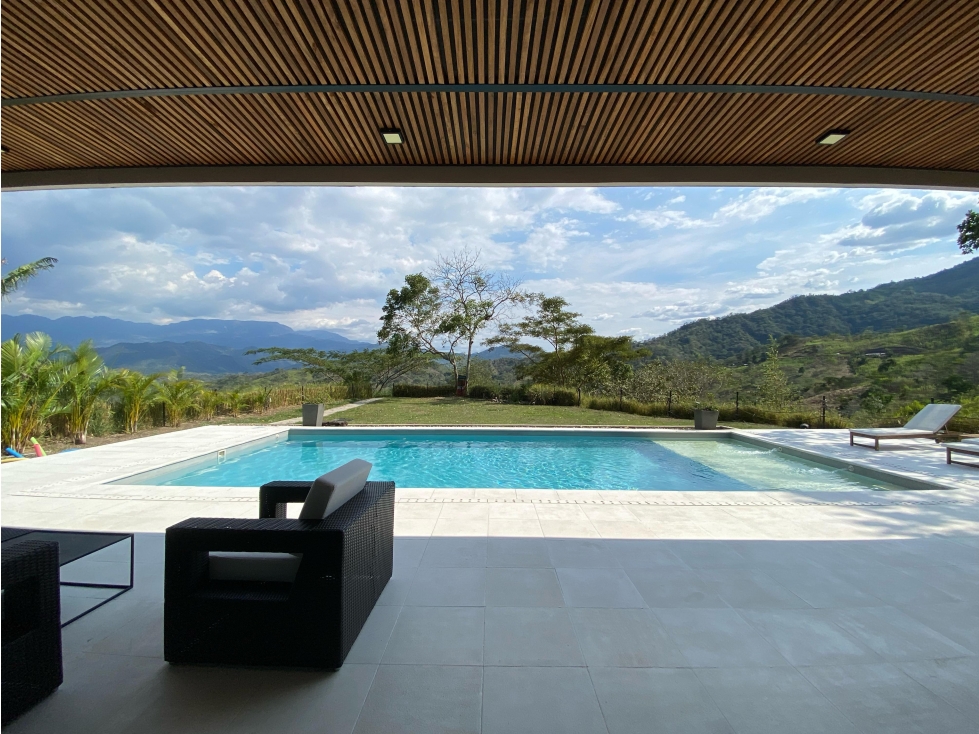 Finca Moderna Con Energía Solar y Piscina — foto 3