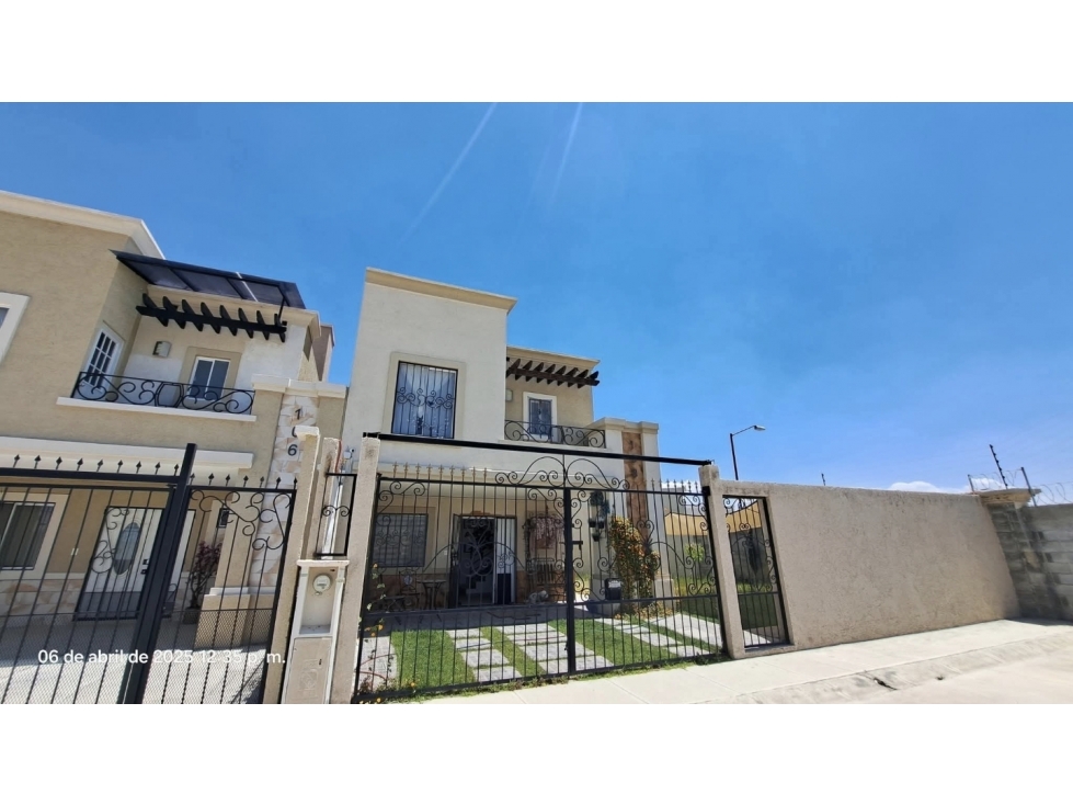 Casa Familiar en Privada y Terreno Excedente al Sur de Pachuca
