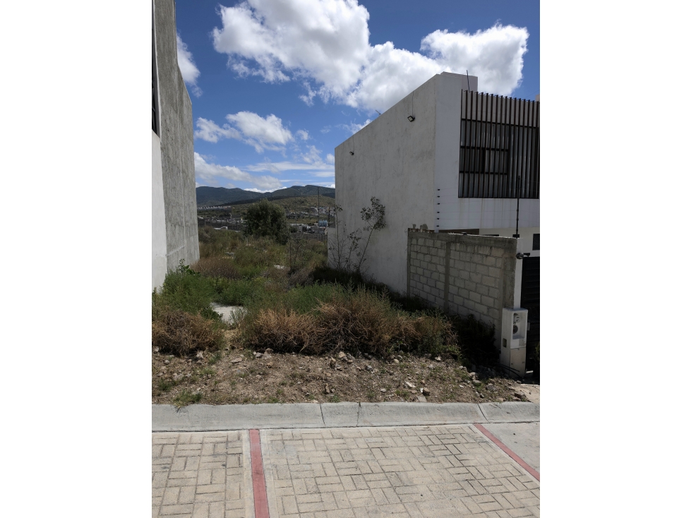 Terreno en venta en Fracc Camino Real, Mral. de la Reforma. - 2