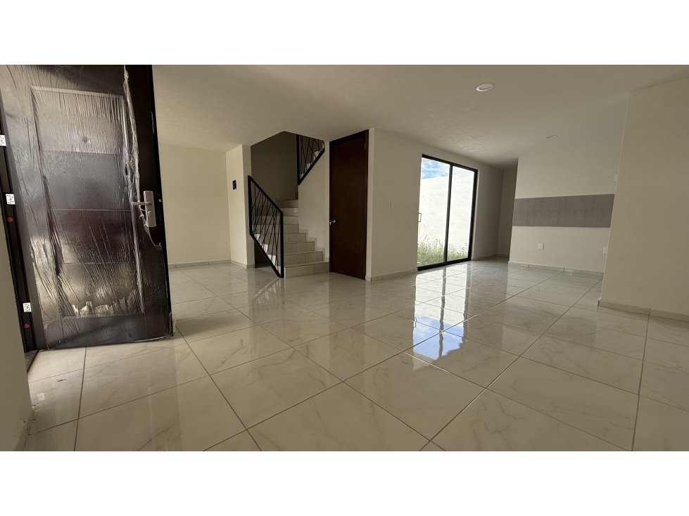 CASA EN VENTA, FRACC. SAUCILLO, CARR. PACHUCA-CD. SAHAGÚN - 2