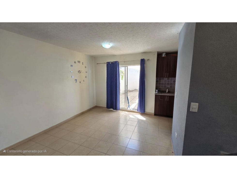 Venta en Privada Córcega, Los Viñedos 3 Recámaras Terreno122 m² - 3
