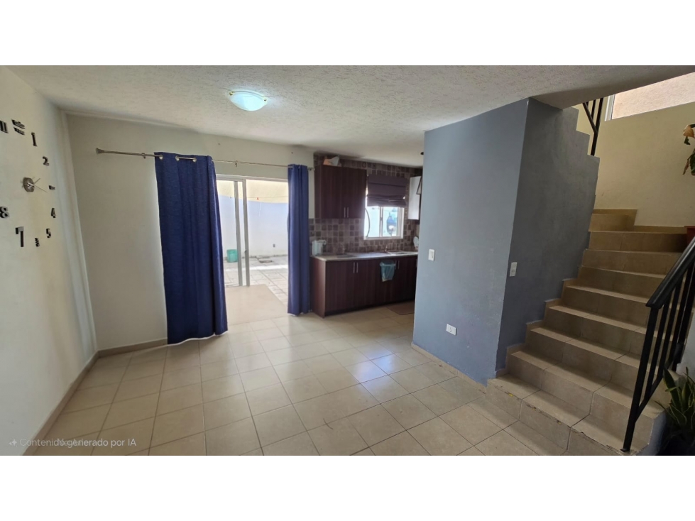 Venta en Privada Córcega, Los Viñedos 3 Recámaras Terreno122 m² - 4