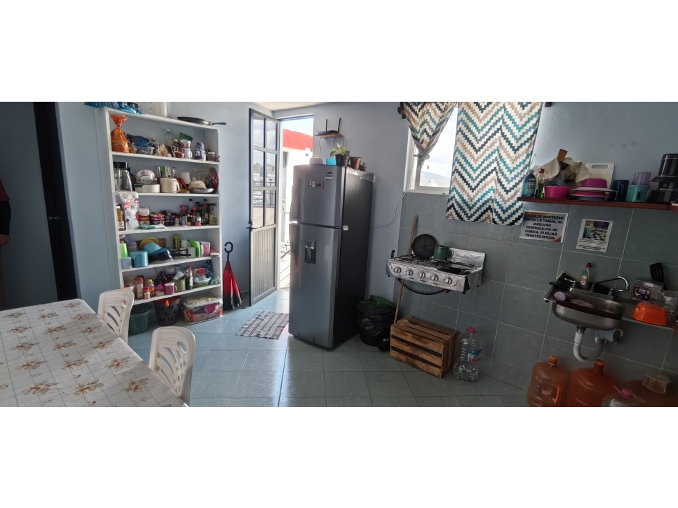 Casa para estudiuantes en venta 7 Departamentos en Pachuca Hgo. — foto 4