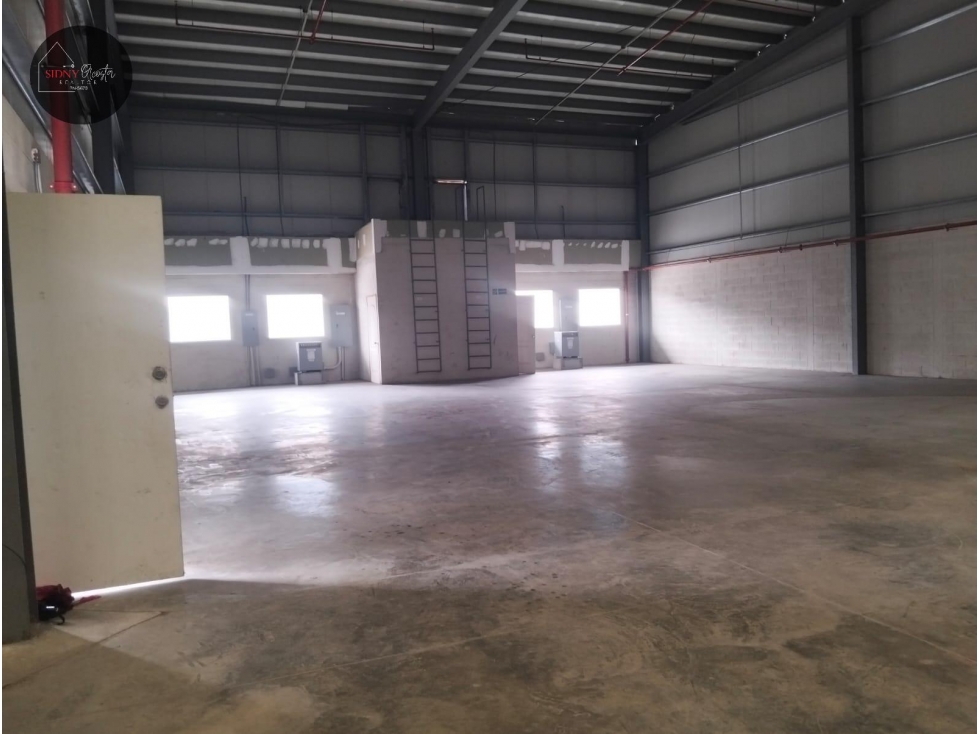 Alquilo Galeras desde 500m/Warehouses for Rent from 500m — foto 4