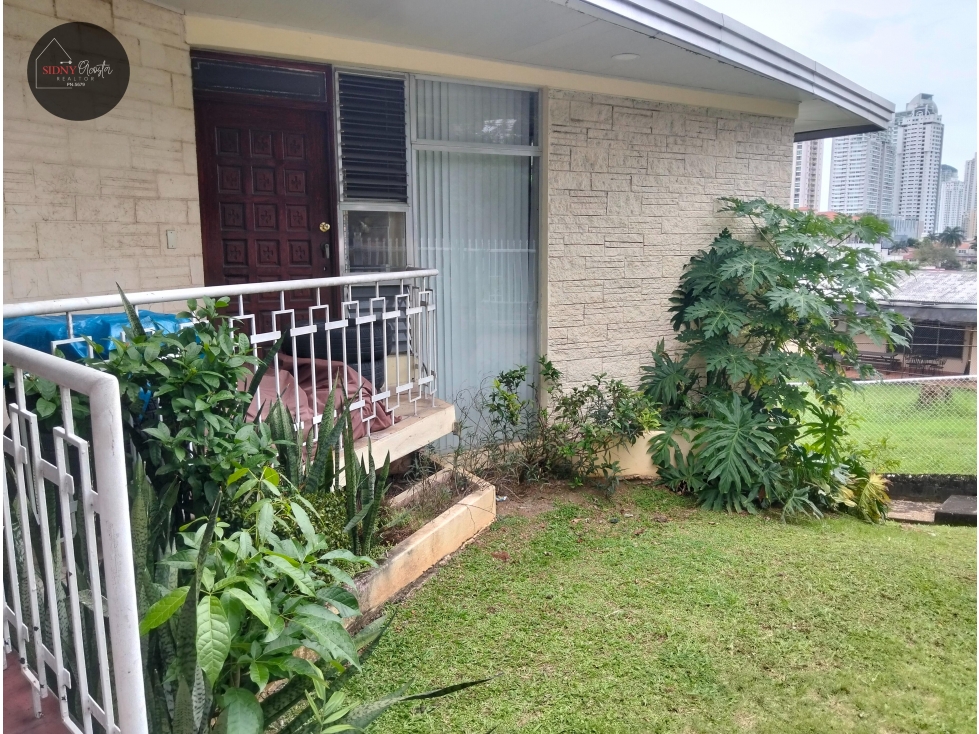 Alquiler de Casa y Lote Comercial/Commercial House & Lot for Rent