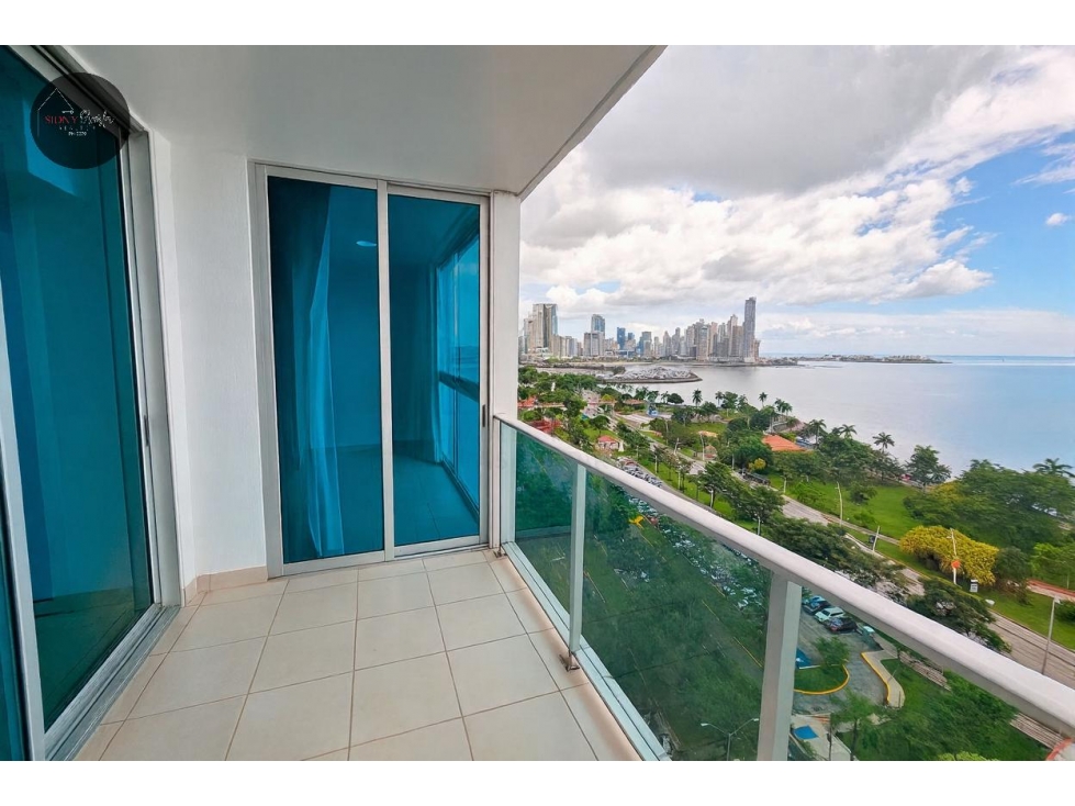 Apartamento en Venta - Vista al Mar/Apartment for Sale with Ocean View
