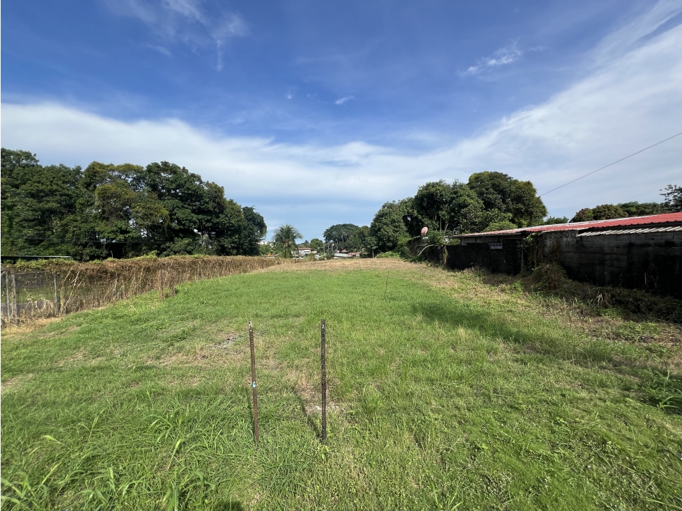 SE VENDE TERRENO EN PEDREGAL