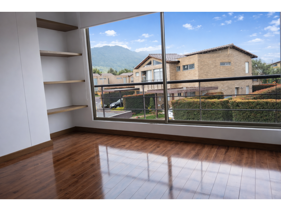 VENDO LINDA CASA EN CAJICA — foto 2