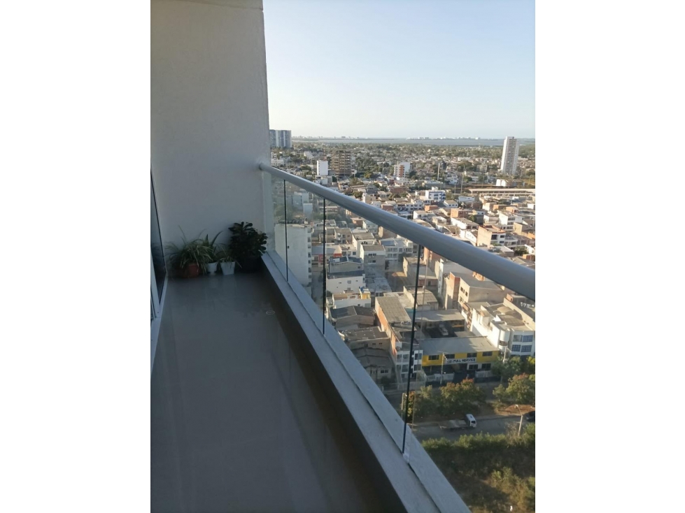 APARTAMENTO EDIFCIO PORTAL DE LOS ABETOS — foto 2