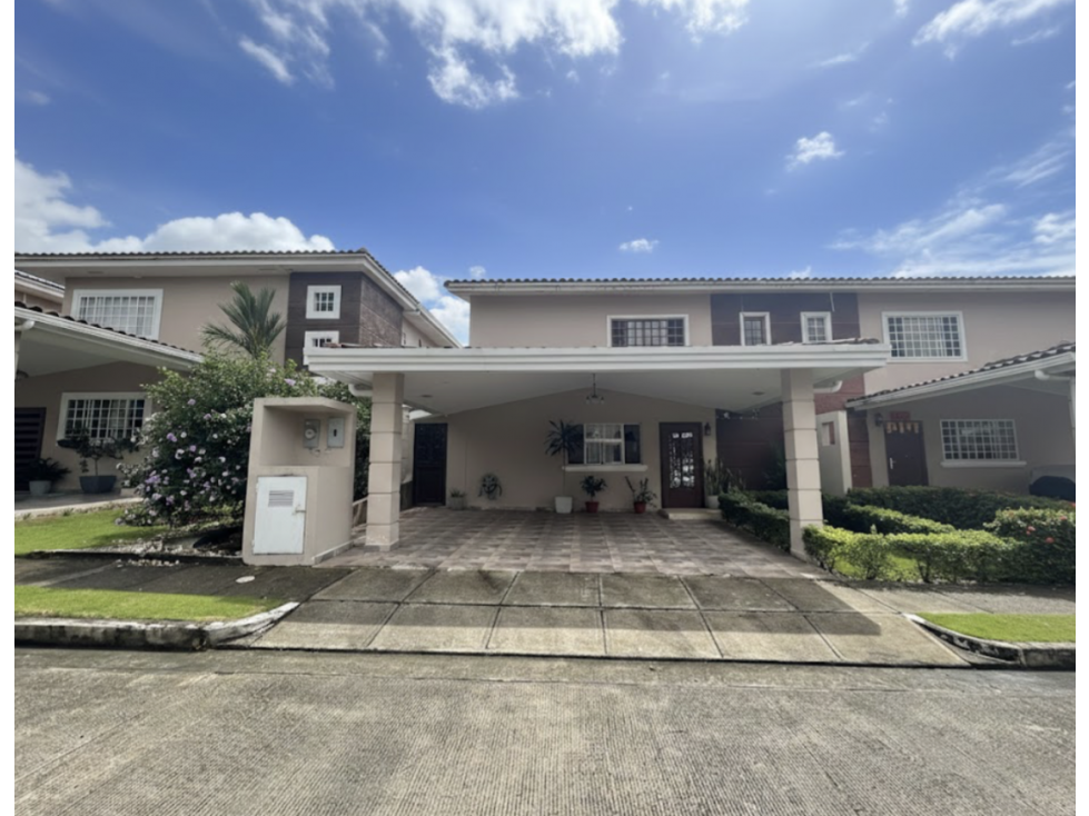 Venta de casa en PH Villa Tiber, Villas del Golf