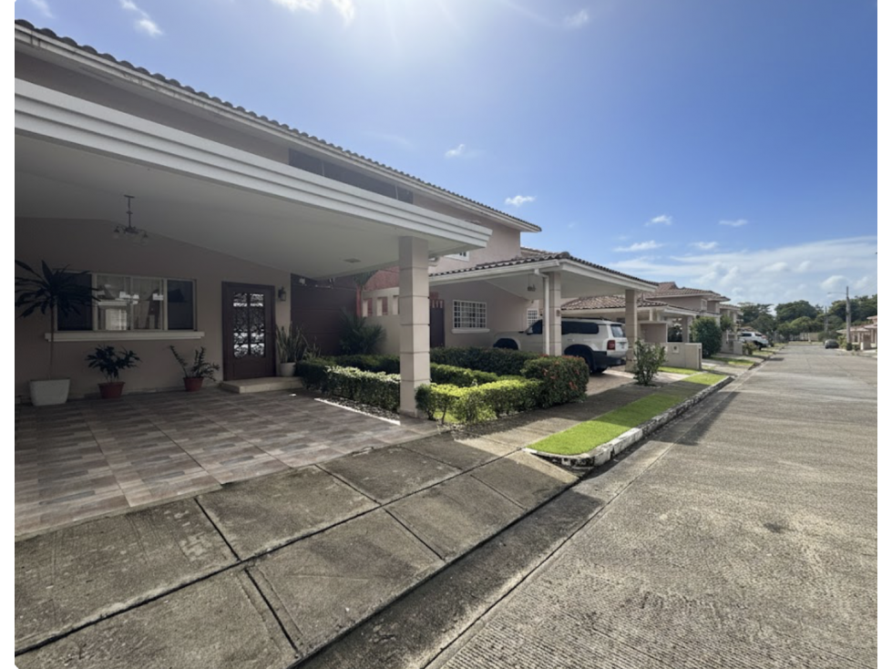 Venta de casa en PH Villa Tiber, Villas del Golf — foto 2