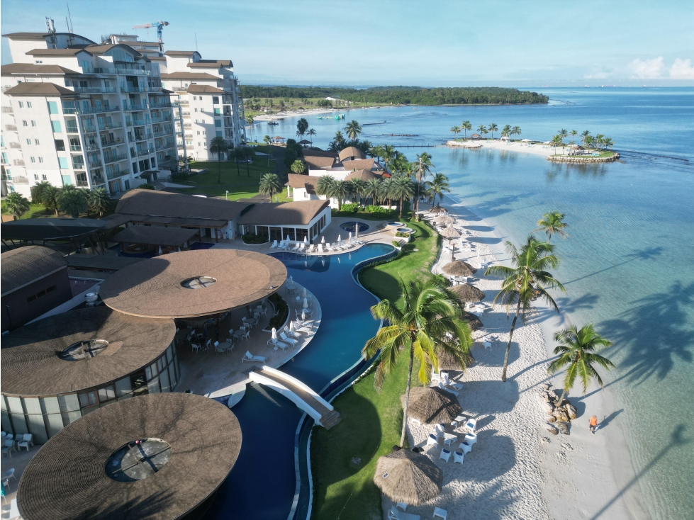 Venta de apartamentos en Playa Escondida Resort & Marina, Costa Arriba - 2