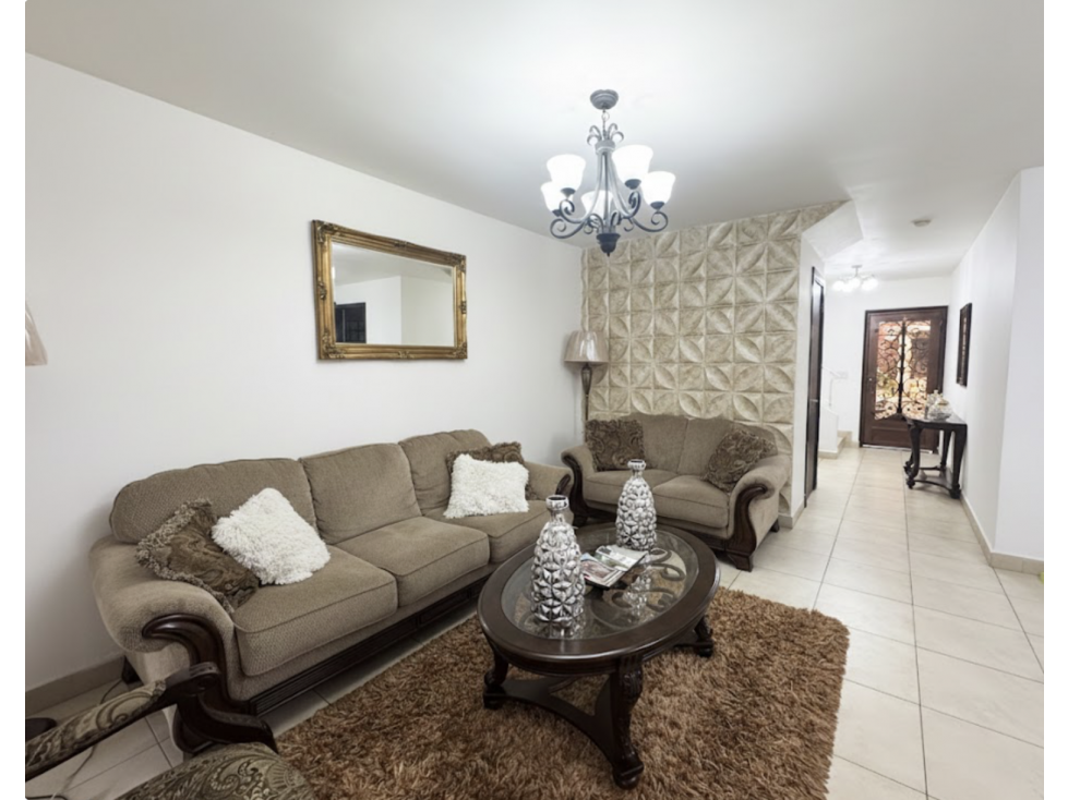 Venta de casa en PH Villa Tiber, Villas del Golf — foto 4