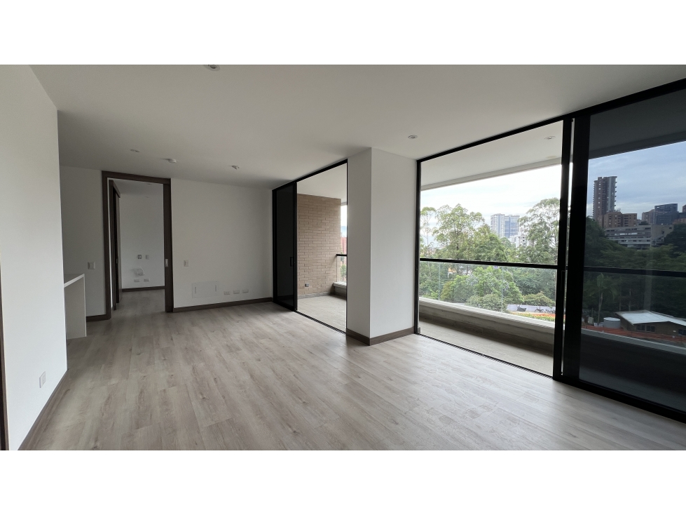 Apartamento de 104 metros en arriendo en Vitaly Senior's Club 424