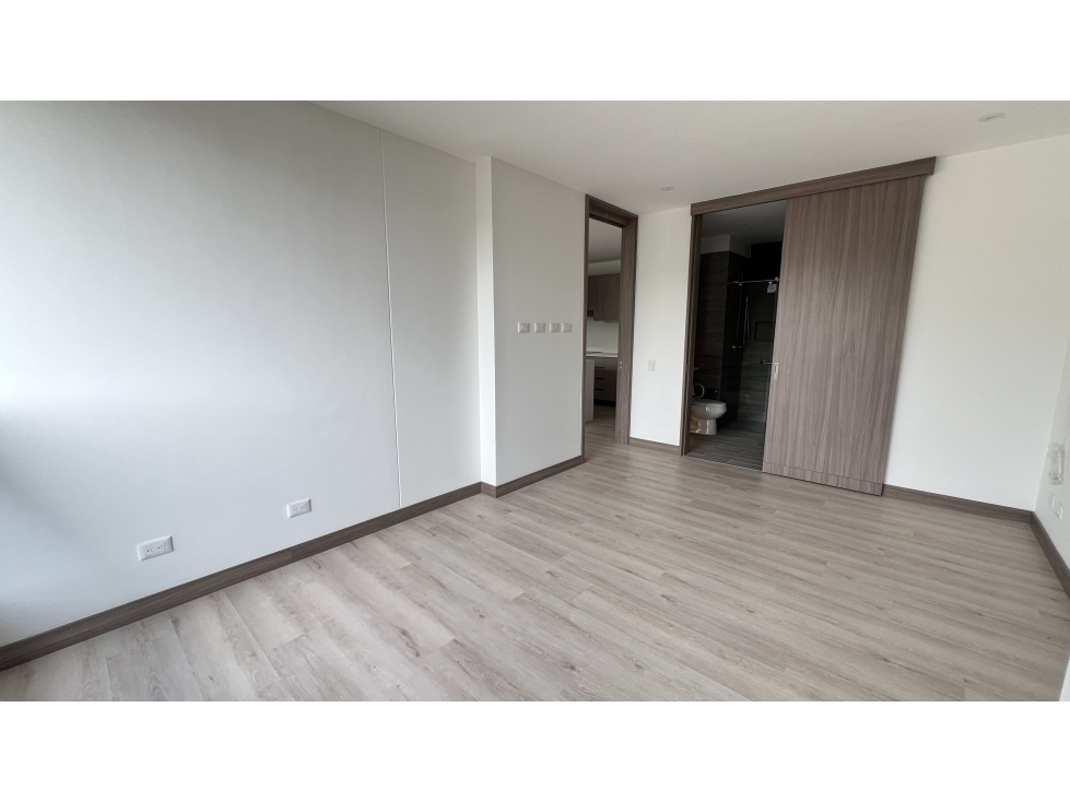 Apartamento de 104 metros en arriendo en Vitaly Senior's Club 424 — foto 4