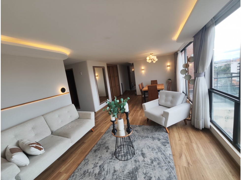 HERMOSO PENTHOUSE EN ARRIENDO EN EXCLUSIVO CONJUNTO — foto 3