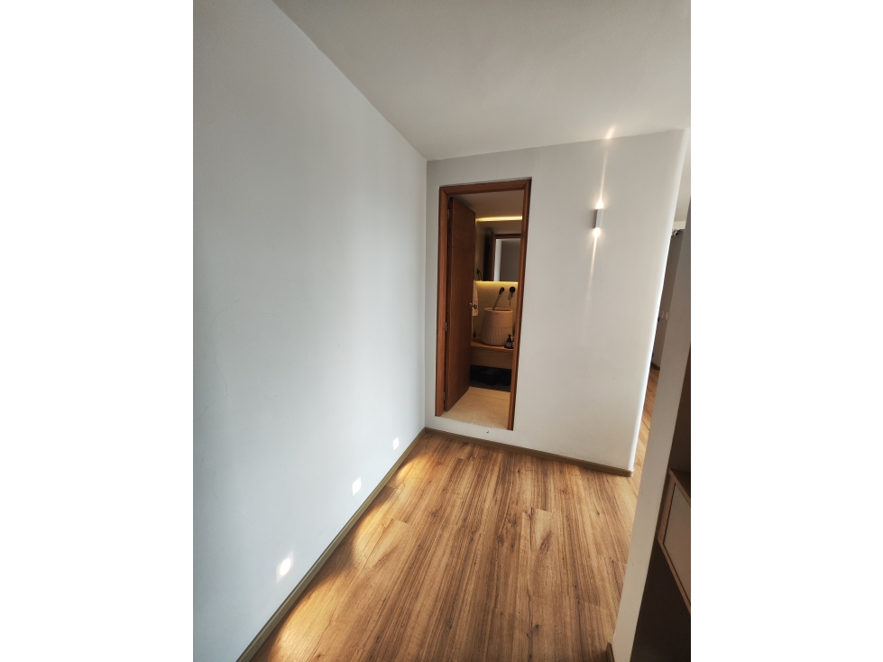 HERMOSO PENTHOUSE EN ARRIENDO EN EXCLUSIVO CONJUNTO — foto 6