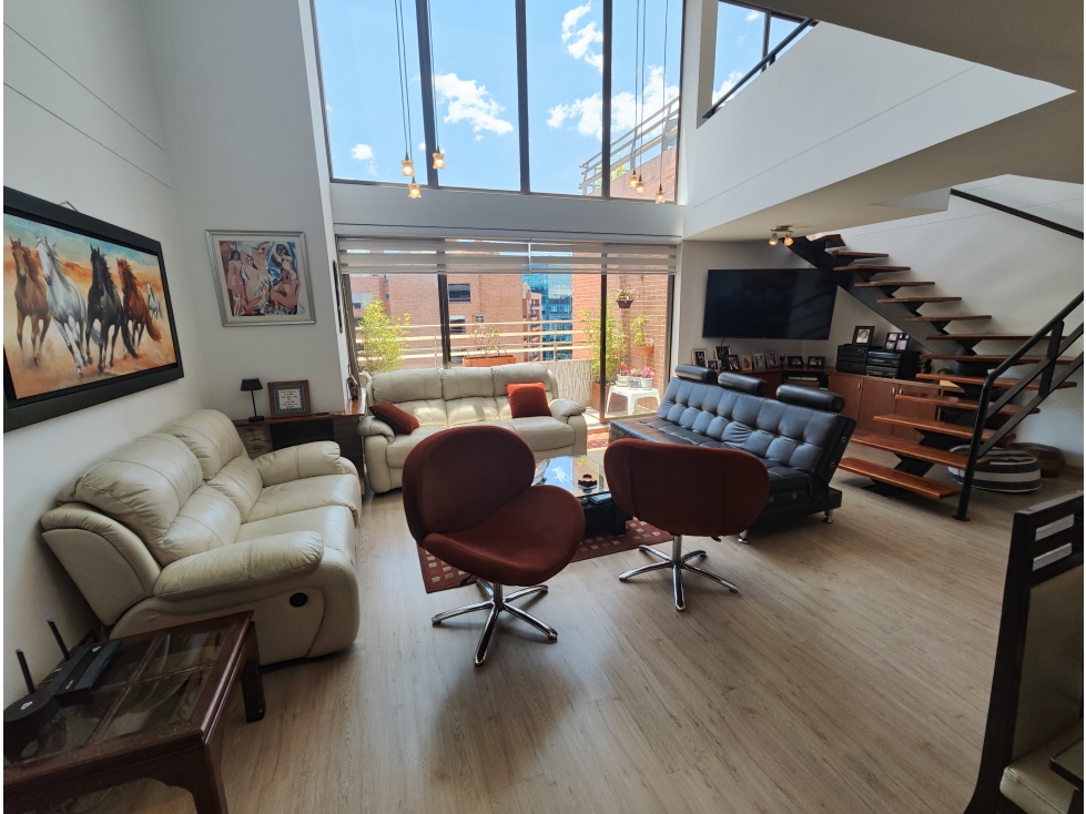 PENTHOUSE A LA VENTA EN EXCLUSIVO SECTOR DE SALITRE — foto 3