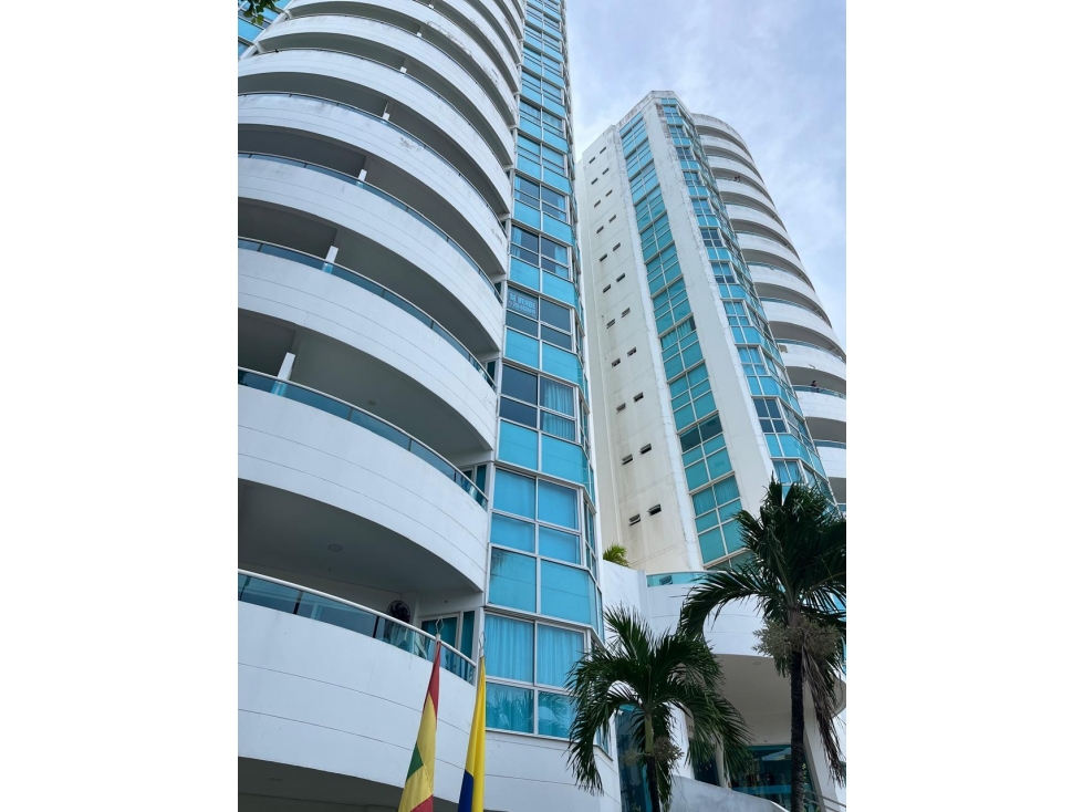 TORRES DEL LAGO — foto 2