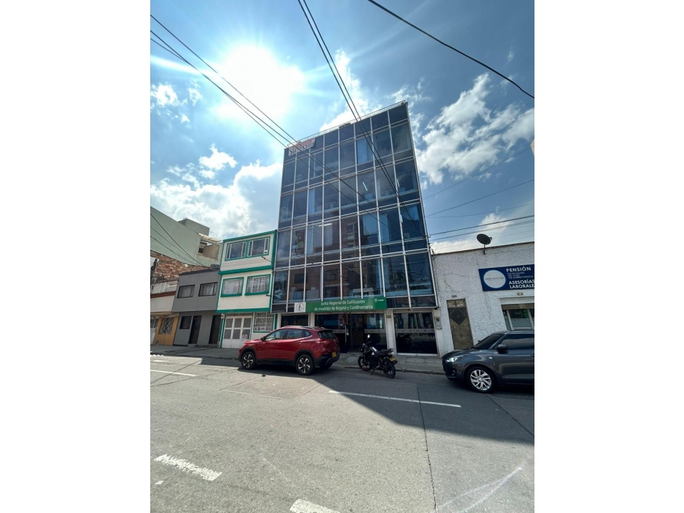 EDIFICIO CORPORATIVO EN GALERIAS, BOGOTÁ