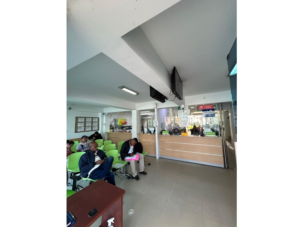 EDIFICIO CORPORATIVO EN GALERIAS, BOGOTÁ — foto 2
