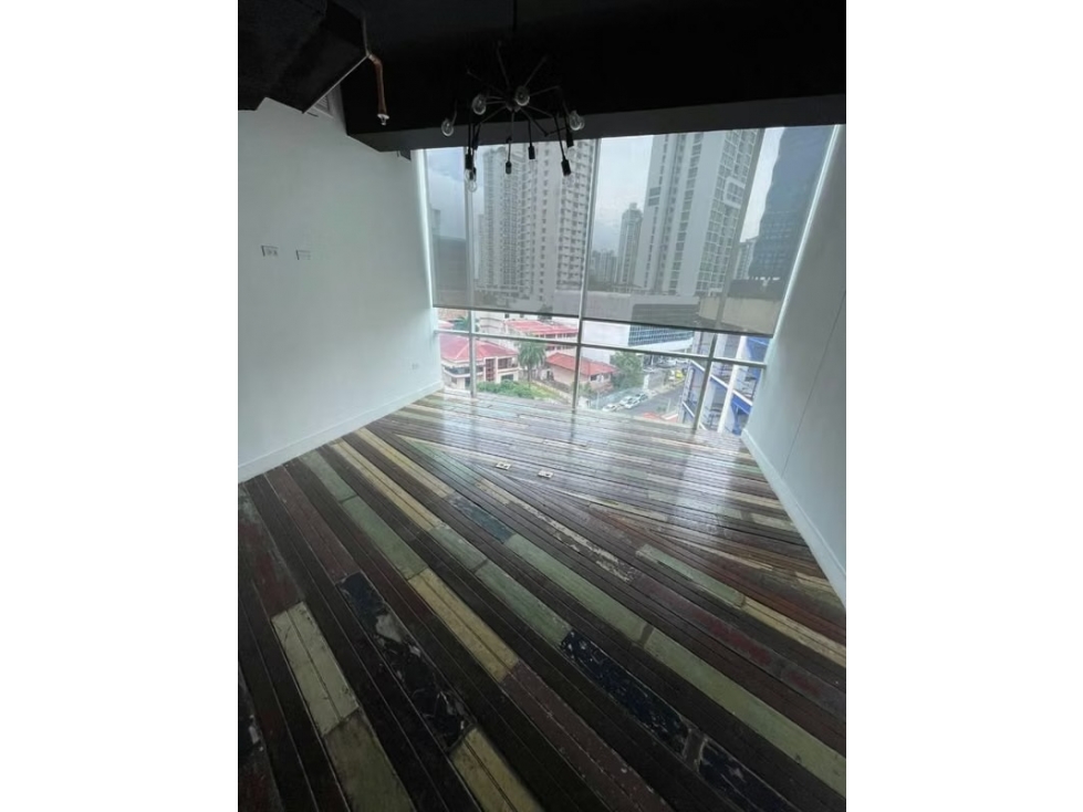 Venta de local/oficina en Área Bancaria Bella Vista