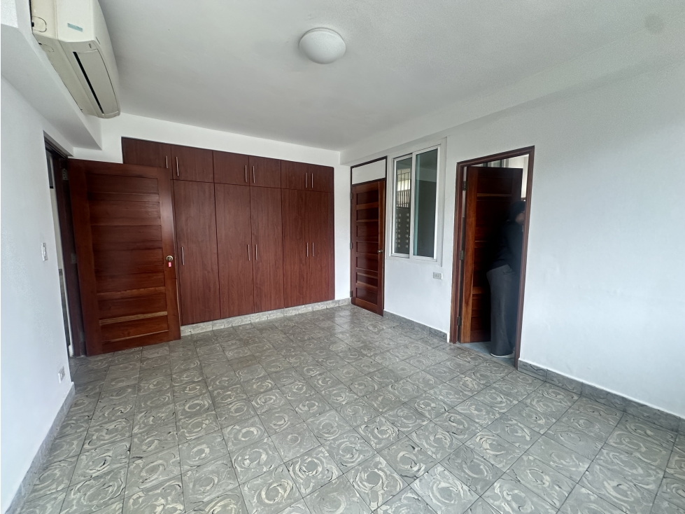 Alquiler de apartamento en Vía Argentina