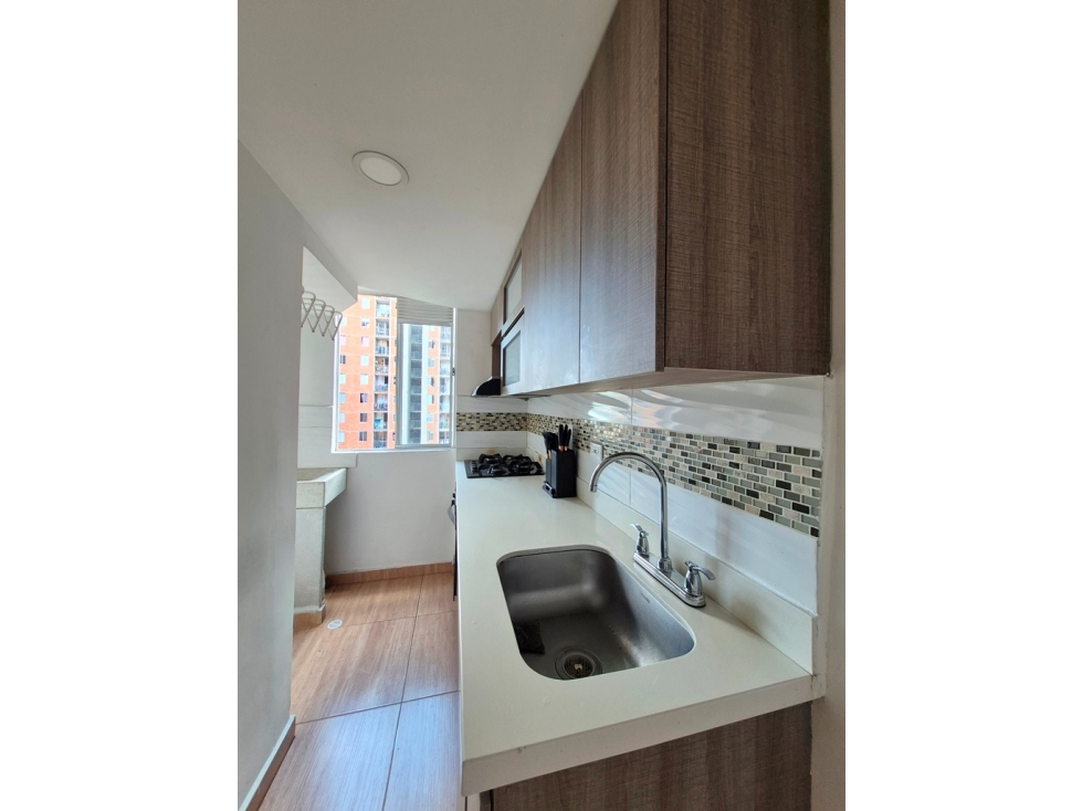Apartamento en venta, 55 m2, 3 hab, La Mina, Envigado — foto 2