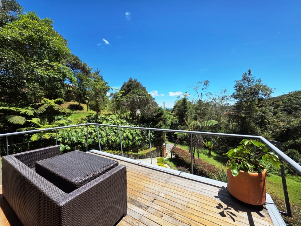 Casa Campestre en Venta, Loma de las Brujas, Envigado - 2