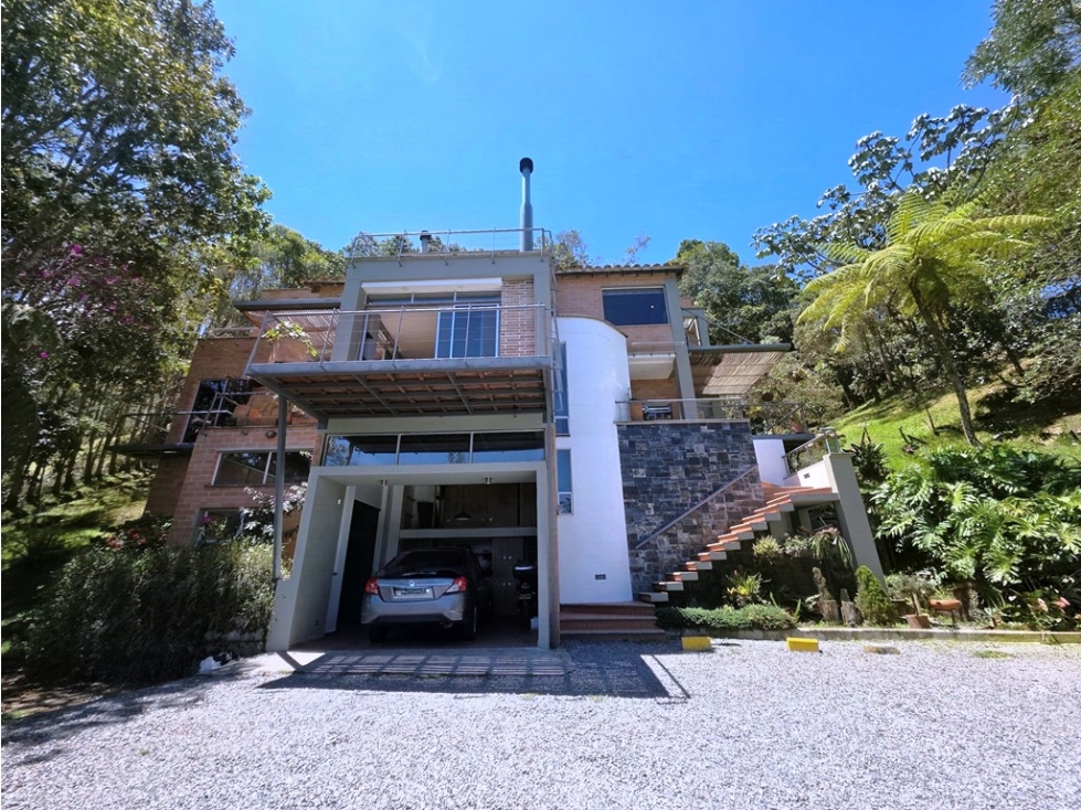 Casa Campestre en Venta, Loma de las Brujas, Envigado - 4